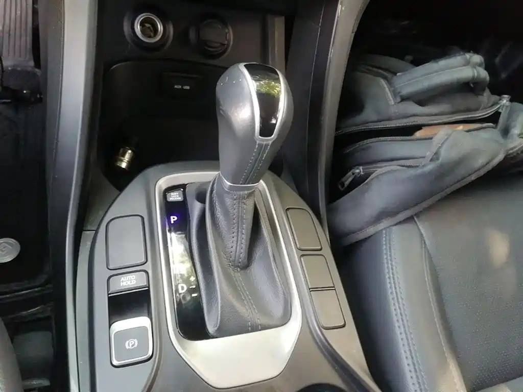 Hyundai Santa Fe 2016 — фото 14
