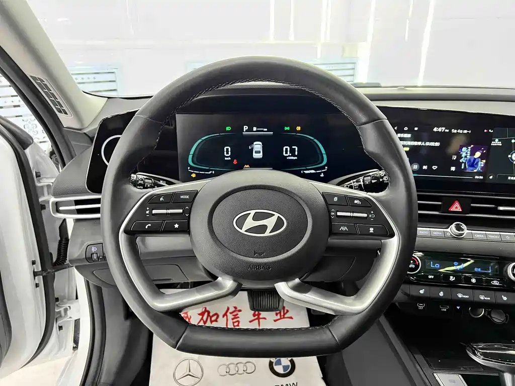 Hyundai Elantra 2024 — фото 17