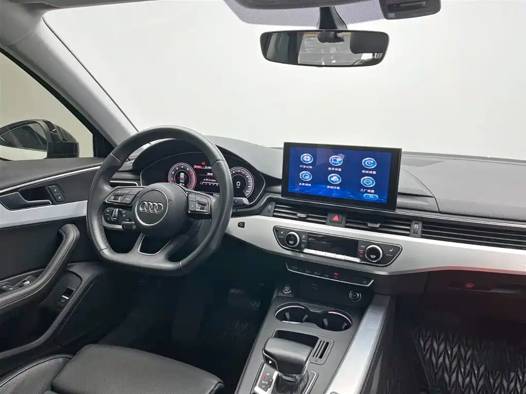 Audi A4L 2023 — фото 22