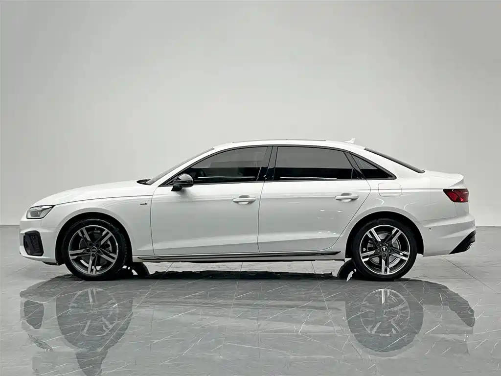 Audi A4L 2023 — фото 3