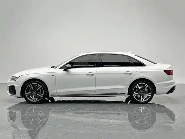 Audi A4L 2022