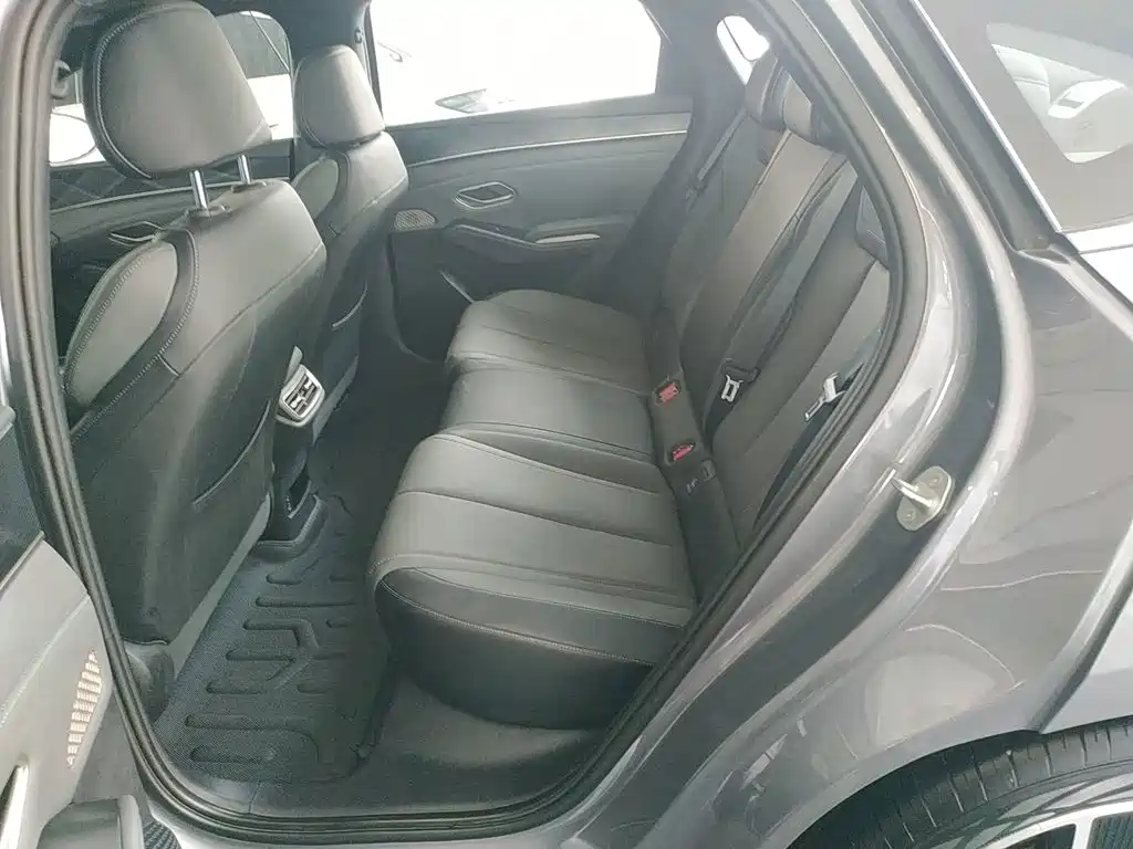 BYD Qin L 2025 — фото 13