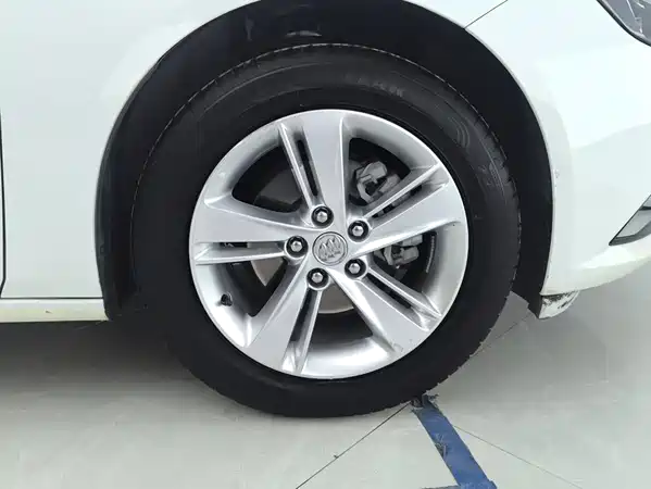 Buick Regal 2019