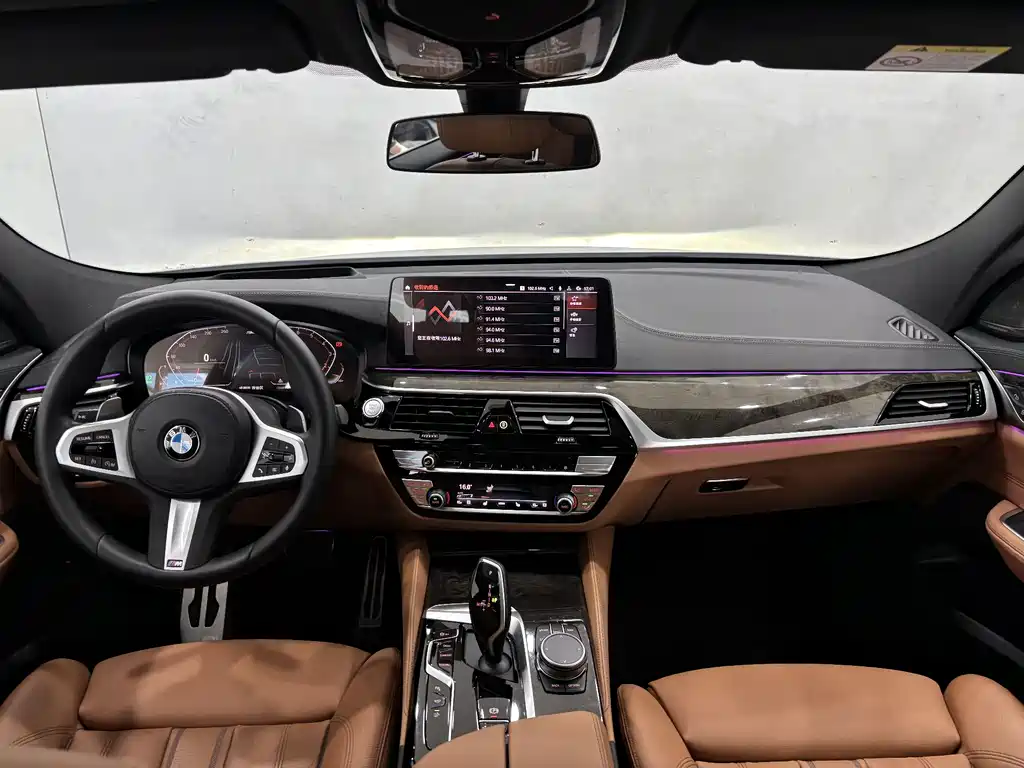 BMW 6 Series GT 2024 — фото 15