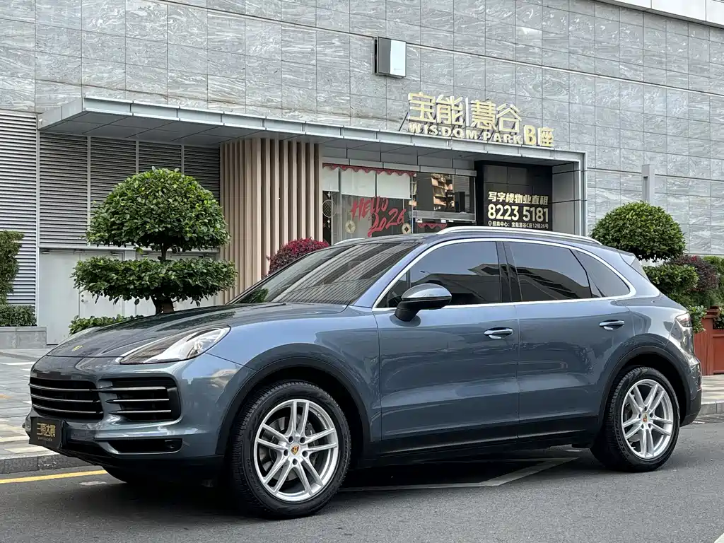 Porsche Cayenne 2020 — фото 1