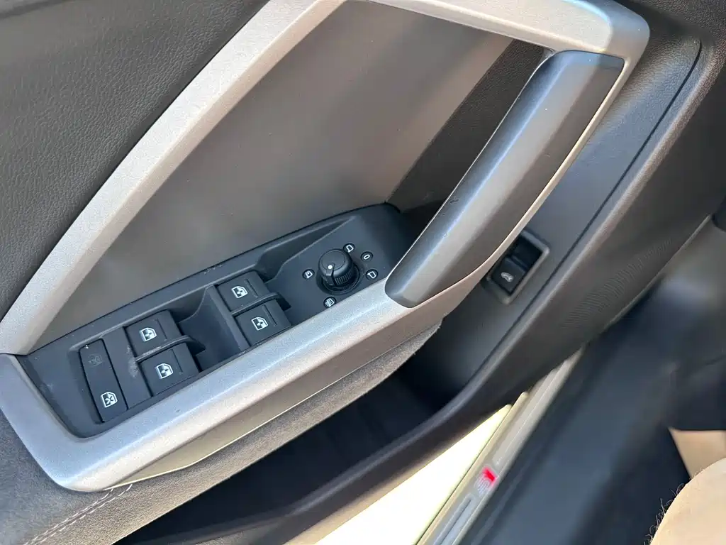 Audi Q3 2023 — фото 19