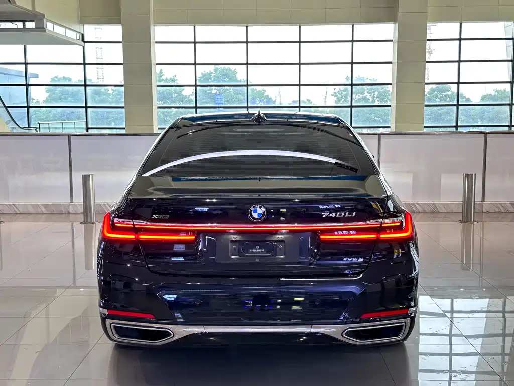 BMW 7 Series 2020 — фото 19