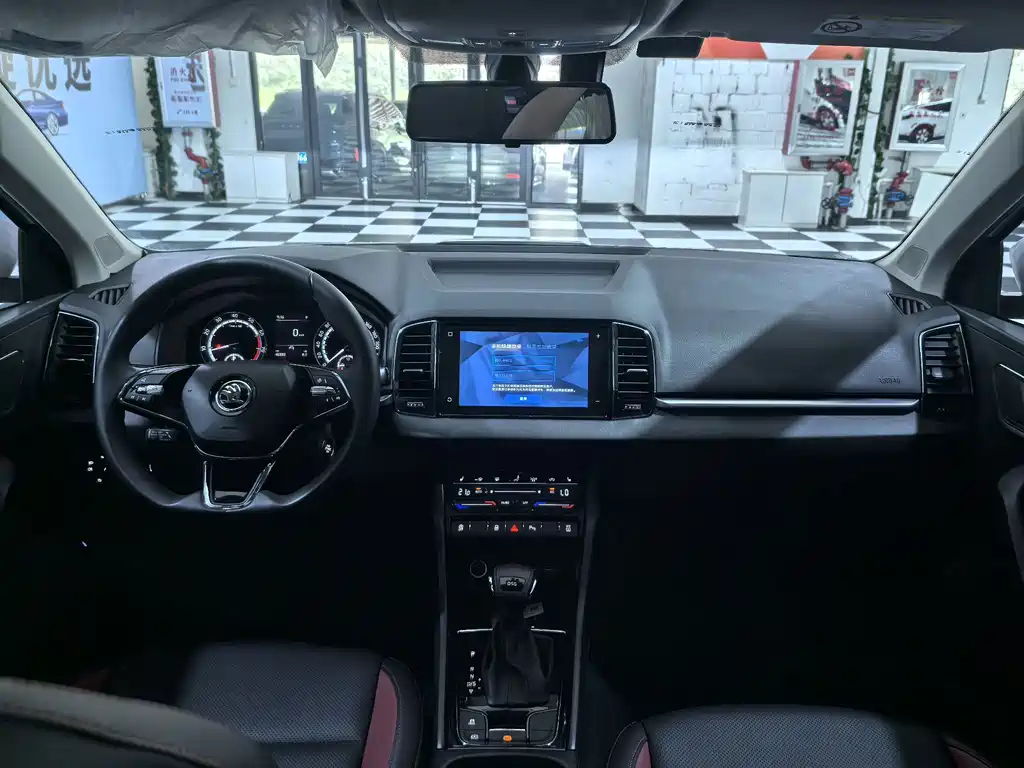 Skoda Karoq 2022 — фото 11