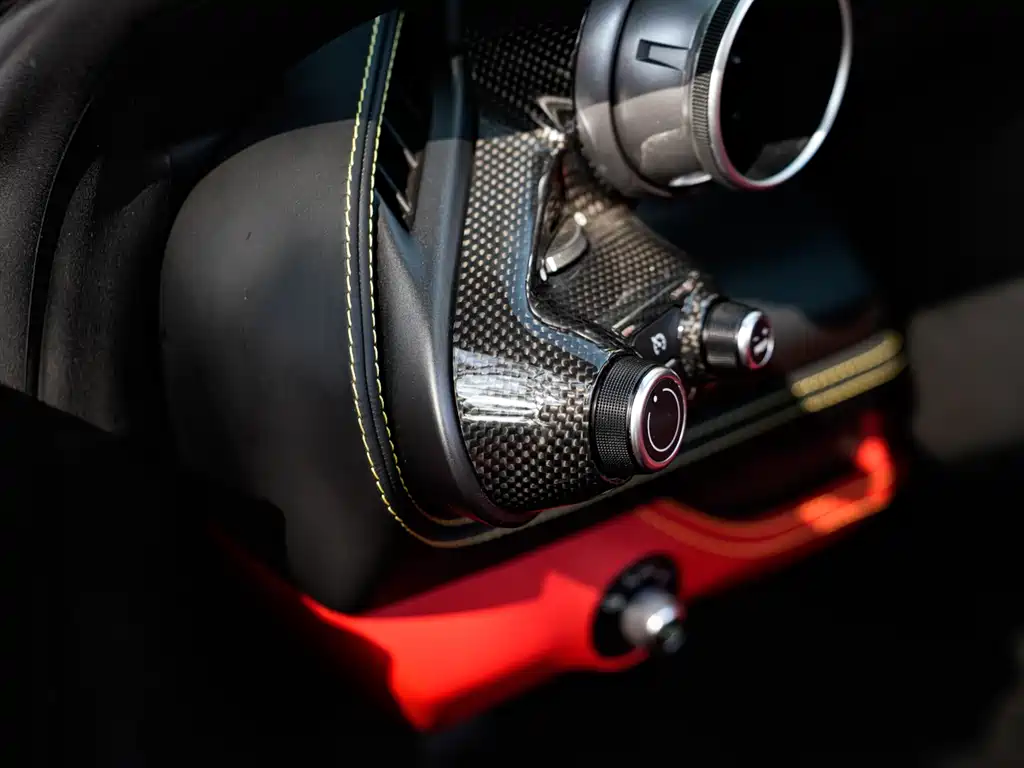 Ferrari F8 2021 — фото 24
