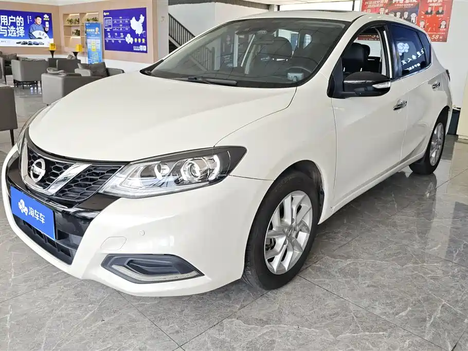 Nissan Tiida 2021 — фото 1