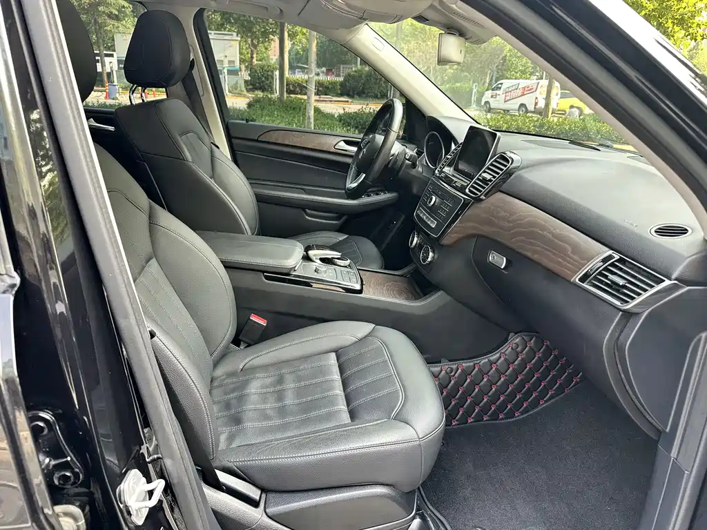 Mercedes-Benz GLE 2016 — фото 10