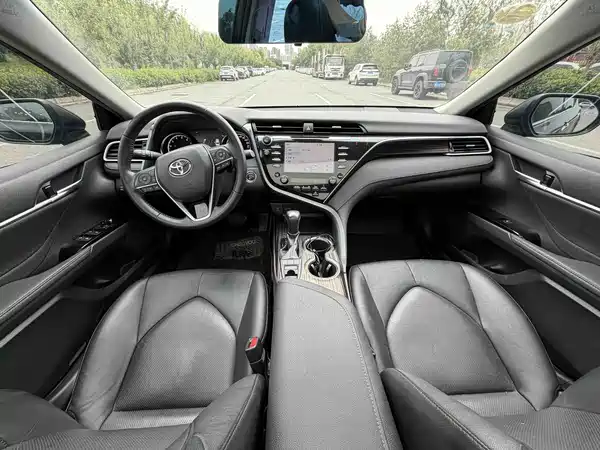 Toyota Camry 2018