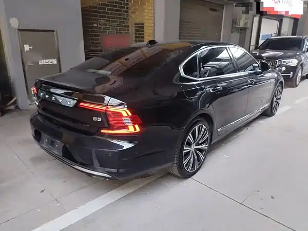 Volvo S90 2021