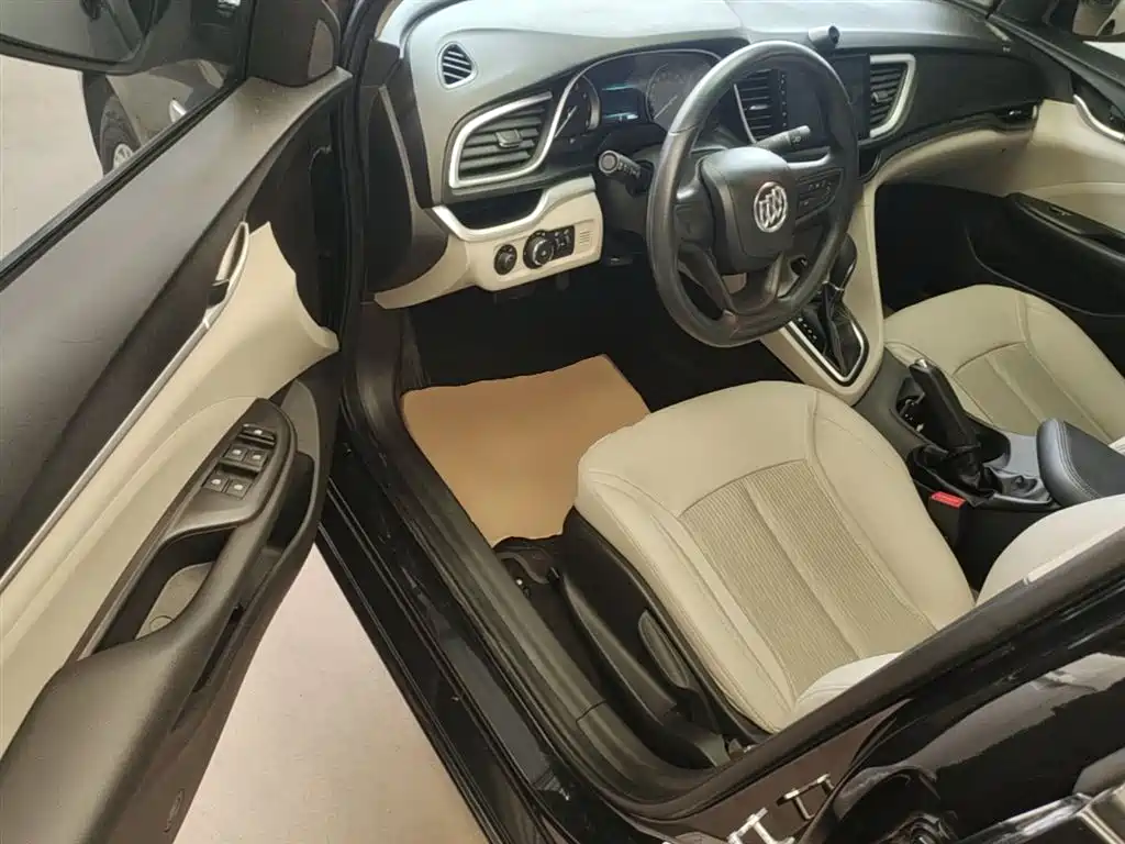 Buick Excelle 2017 — фото 16