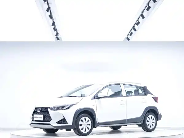 Toyota Yaris L 2023