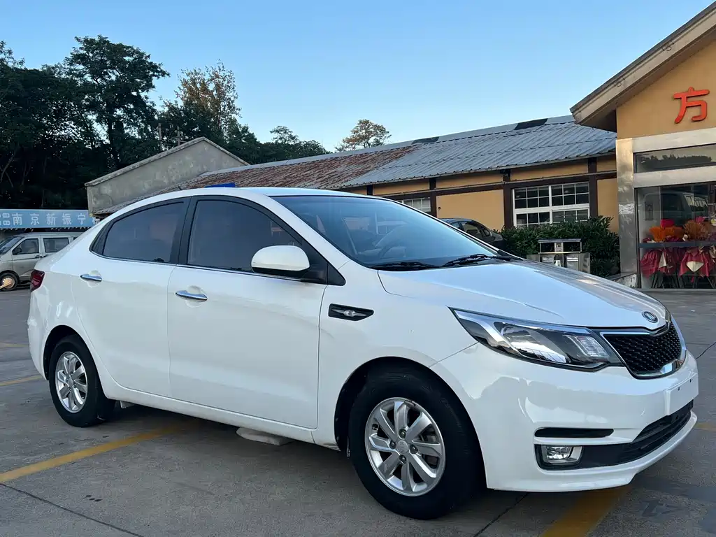 Kia K2 2016