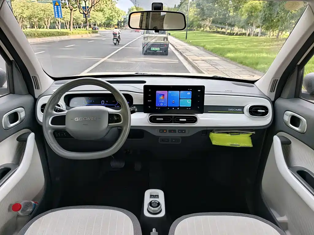 Geely Galaxy Panda 2025 — фото 8