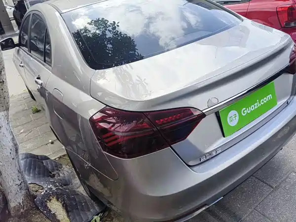 Geely Emgrand 2020