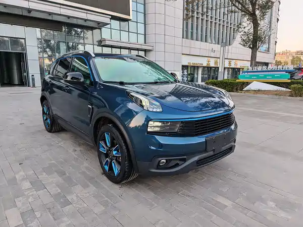 Lynk & Co 01 2019