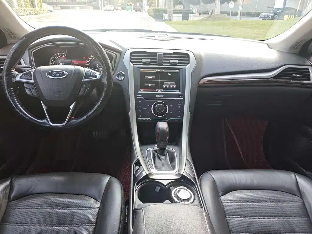 Ford Mondeo 2014 — фото 13