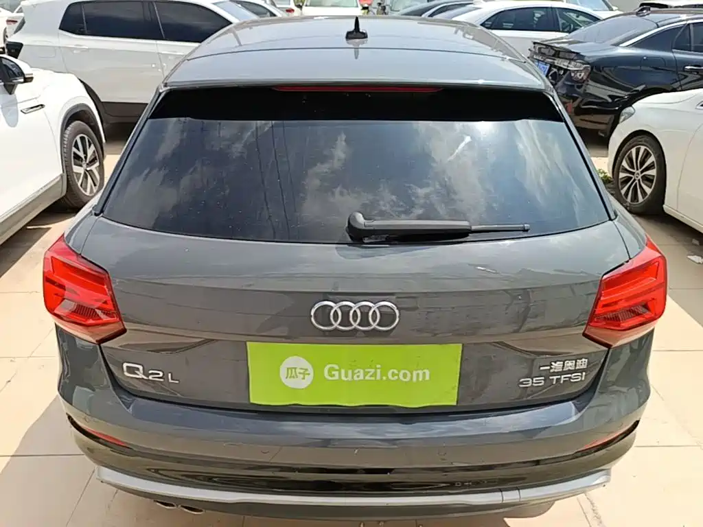 Audi Q2L 2021