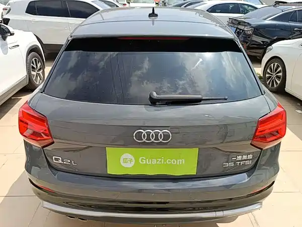 Audi Q2L 2021