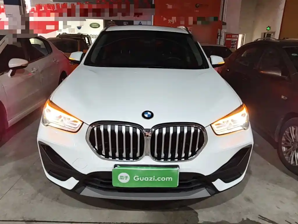 BMW X1 2021 — фото 3