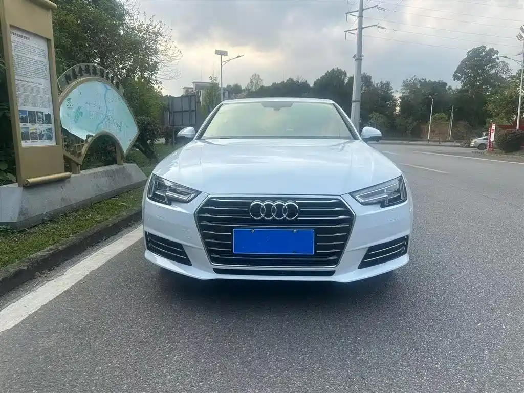Audi A4L 2018 — фото 3