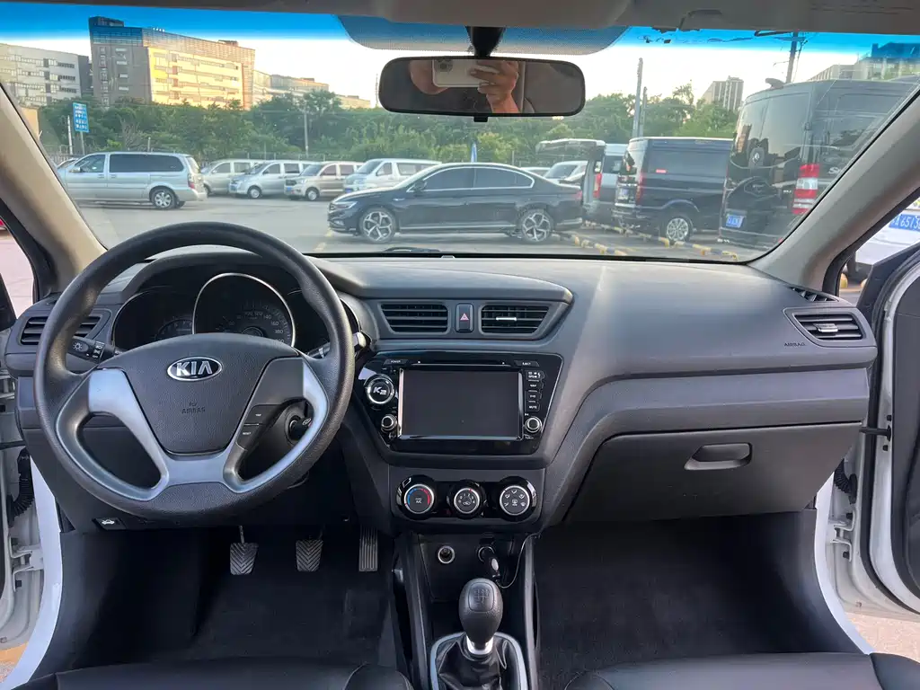 Kia K2 2016