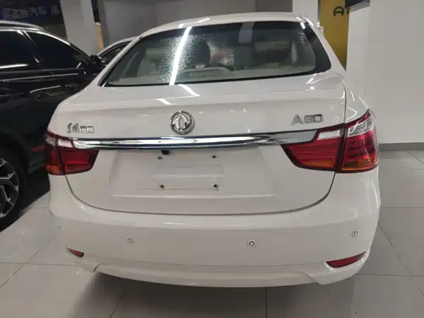Dongfeng Fengshen A60 2015