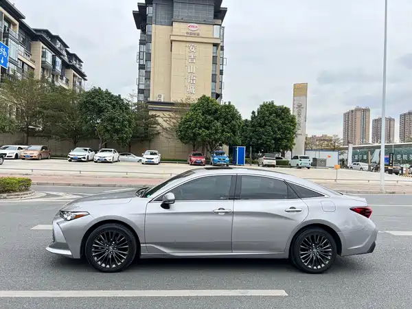 Toyota Avalon 2019