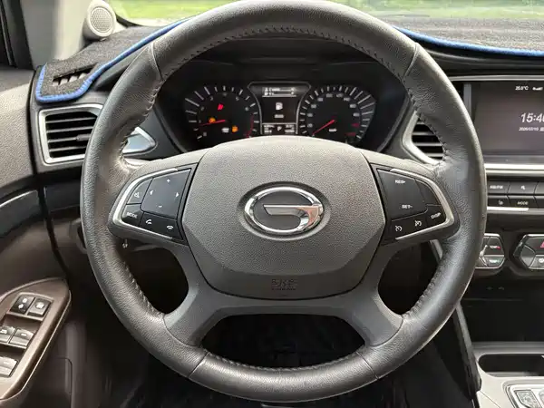 GAC Trumpchi GS4 2015