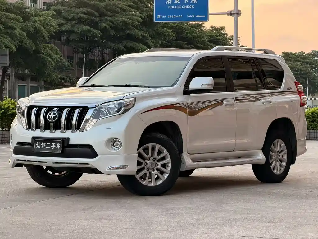 Toyota Prado 2016 — фото 1