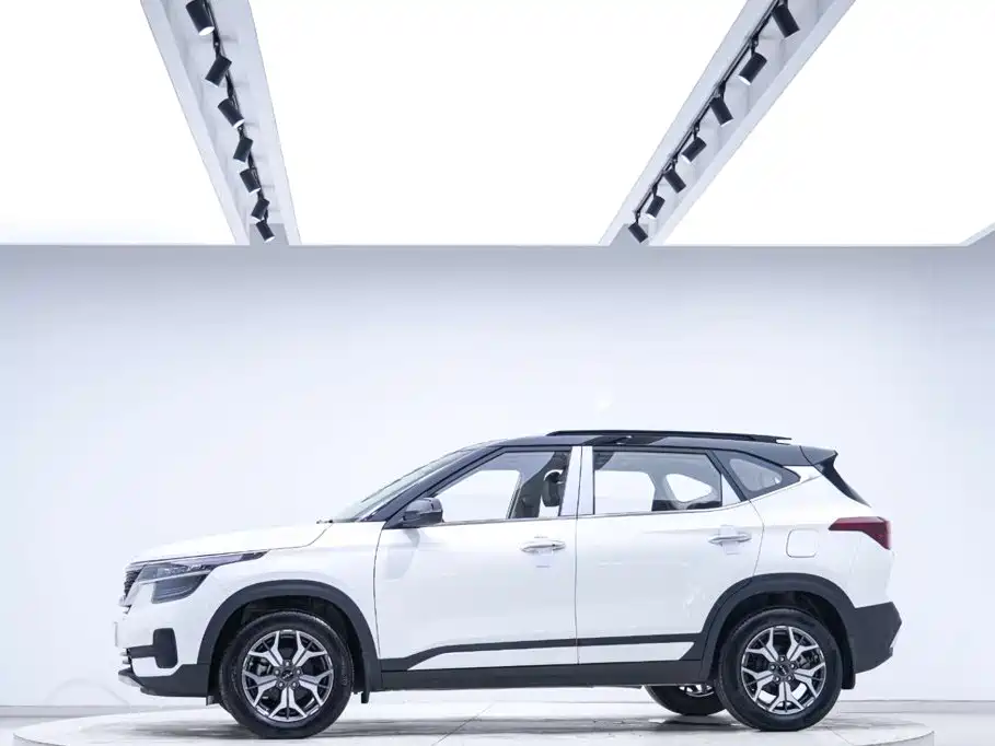Kia KX3 2023 — фото 2