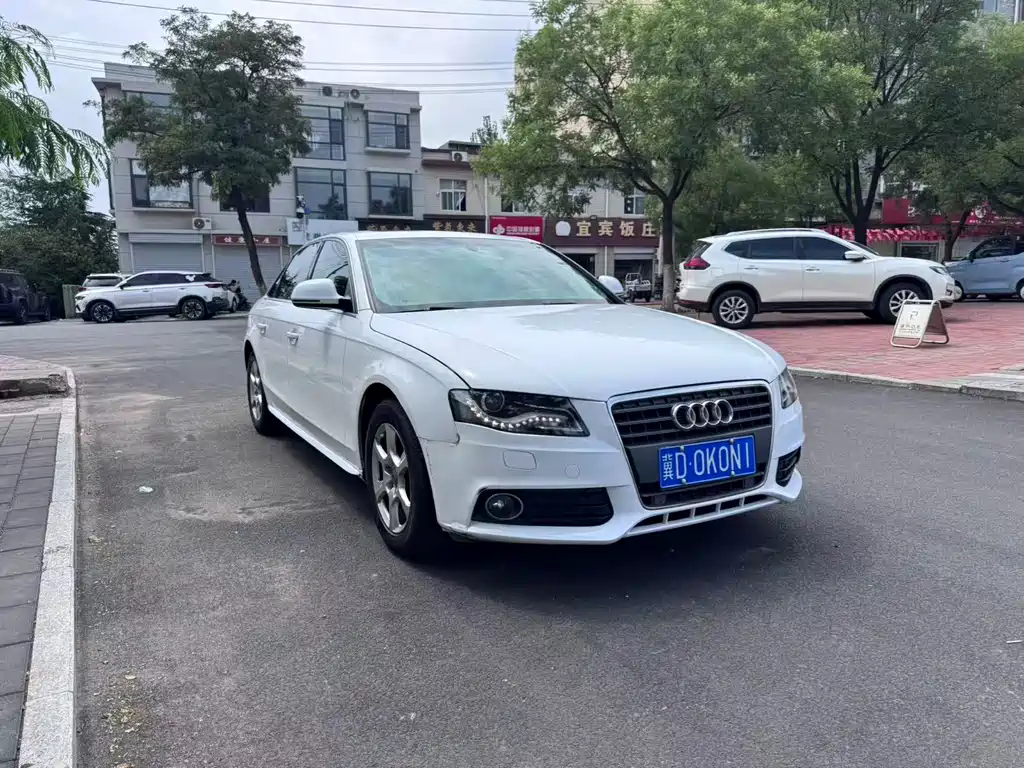Audi A4L 2011