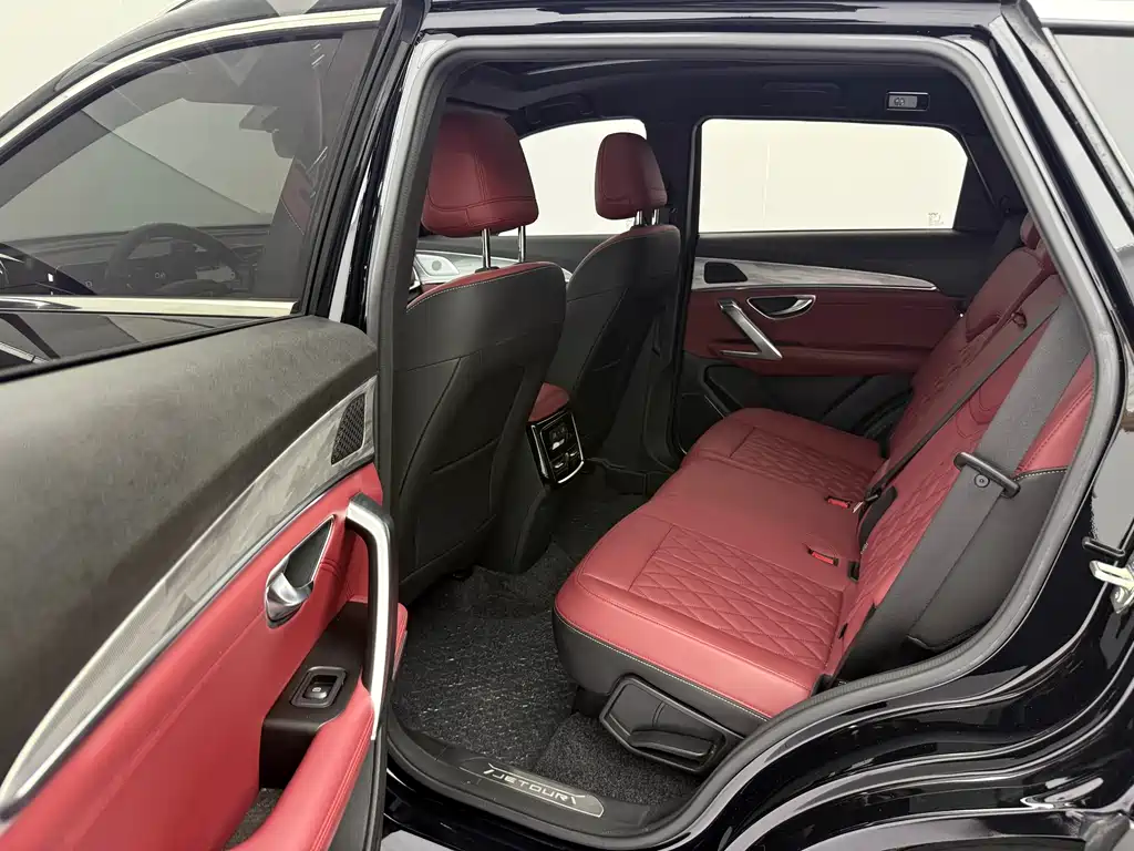 Jetour Jietu X70 PLUS 2023 — фото 15