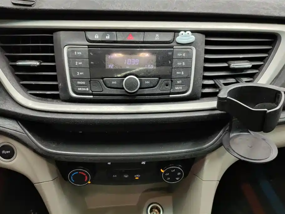 Buick Excelle 2020 — фото 13