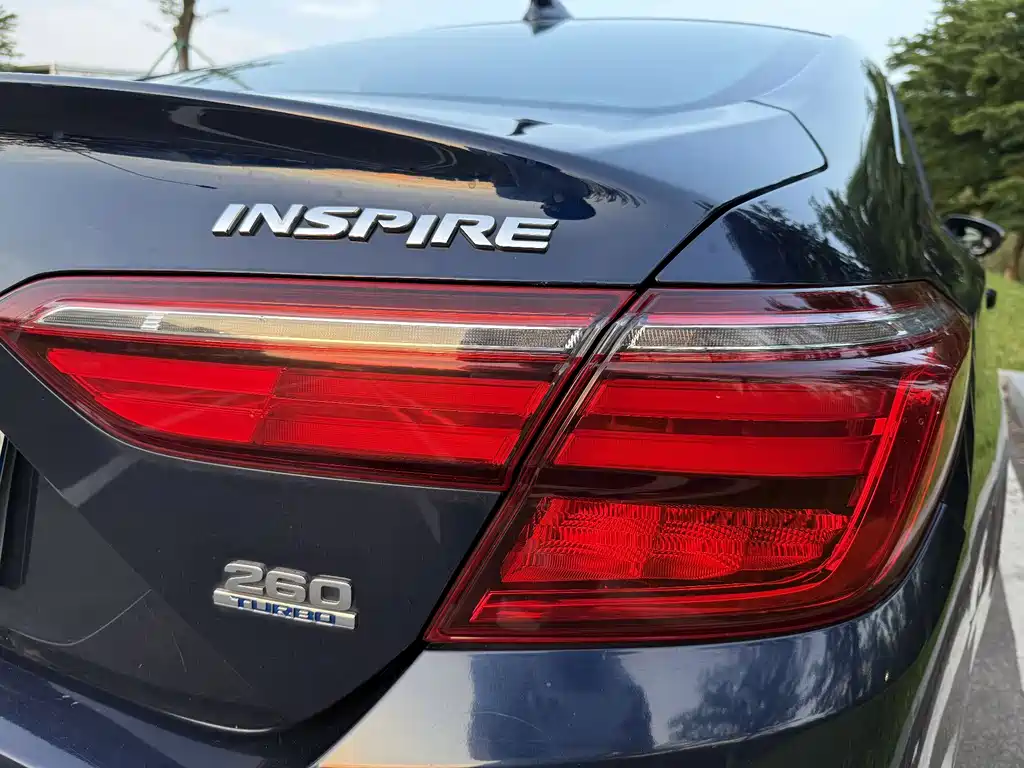 Honda Inspire 2019 — фото 18