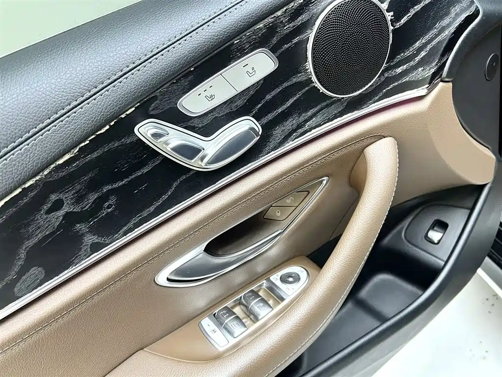 Mercedes-Benz E-Class 2017 — фото 14