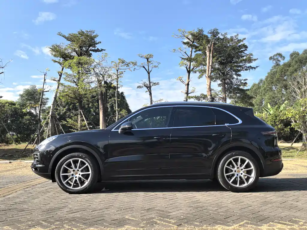 Porsche Cayenne 2020
