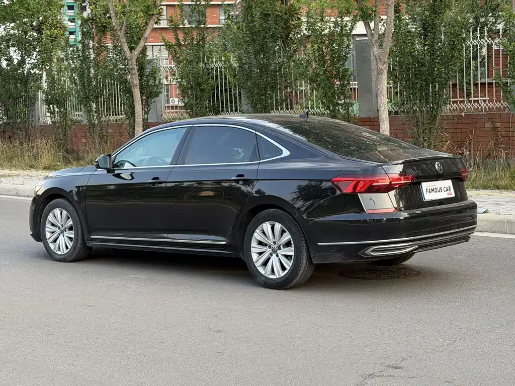 Volkswagen Passat 2021