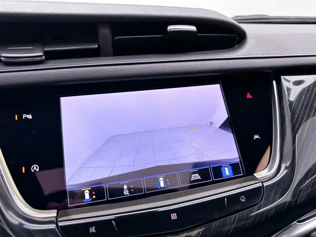 Cadillac XT6 2021 — фото 29