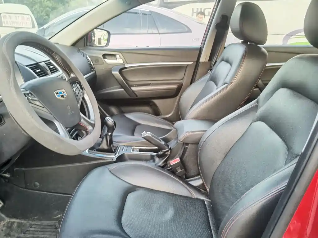 Geely Emgrand 2015 — фото 17