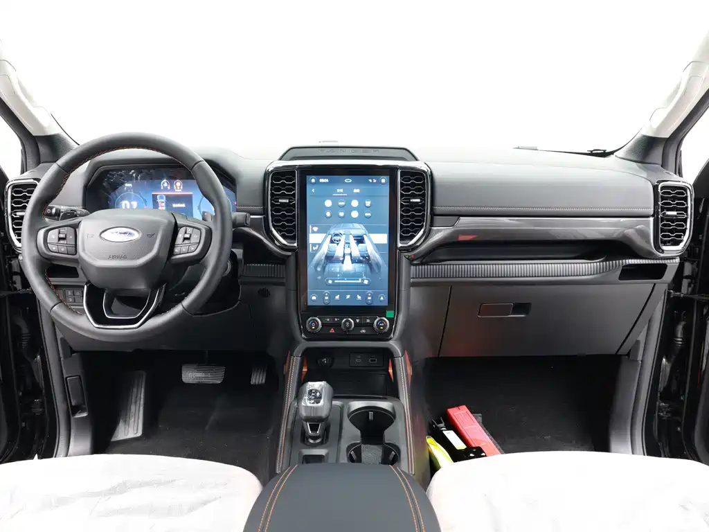 Ford Ranger — фото 15