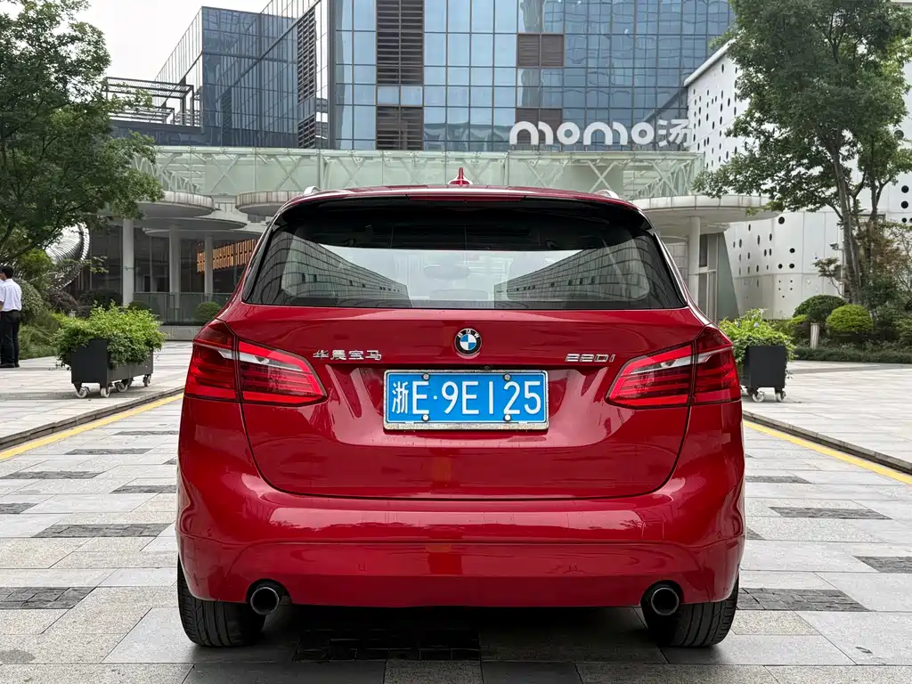 BMW 2 Series Active Tourer 2017 — фото 5