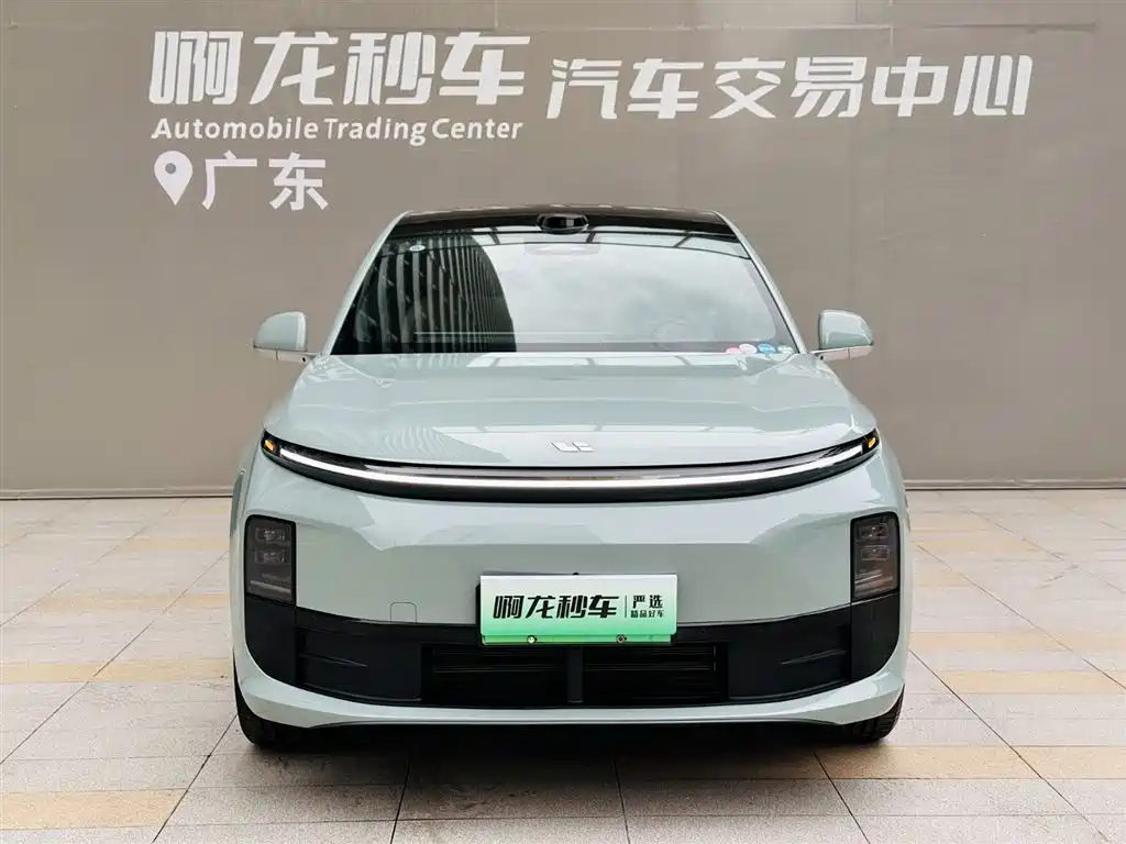 Li Auto Li L6 2025
