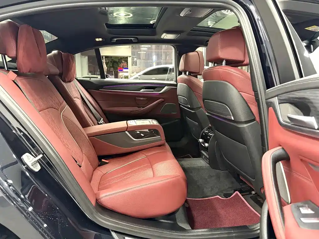 BMW 5 Series 2022
