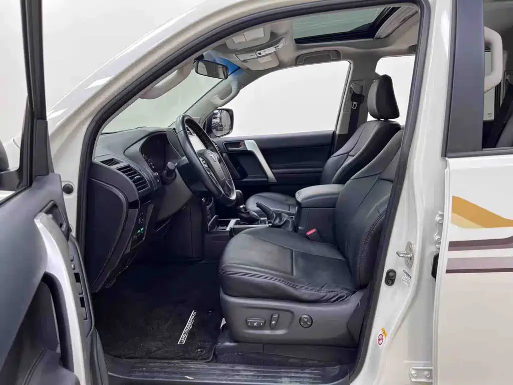 Toyota Prado 2018 — фото 11