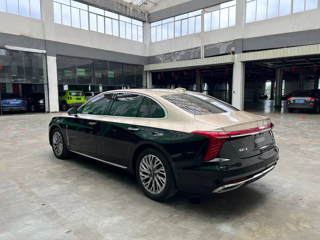 Hongqi H5 2023 — фото 10
