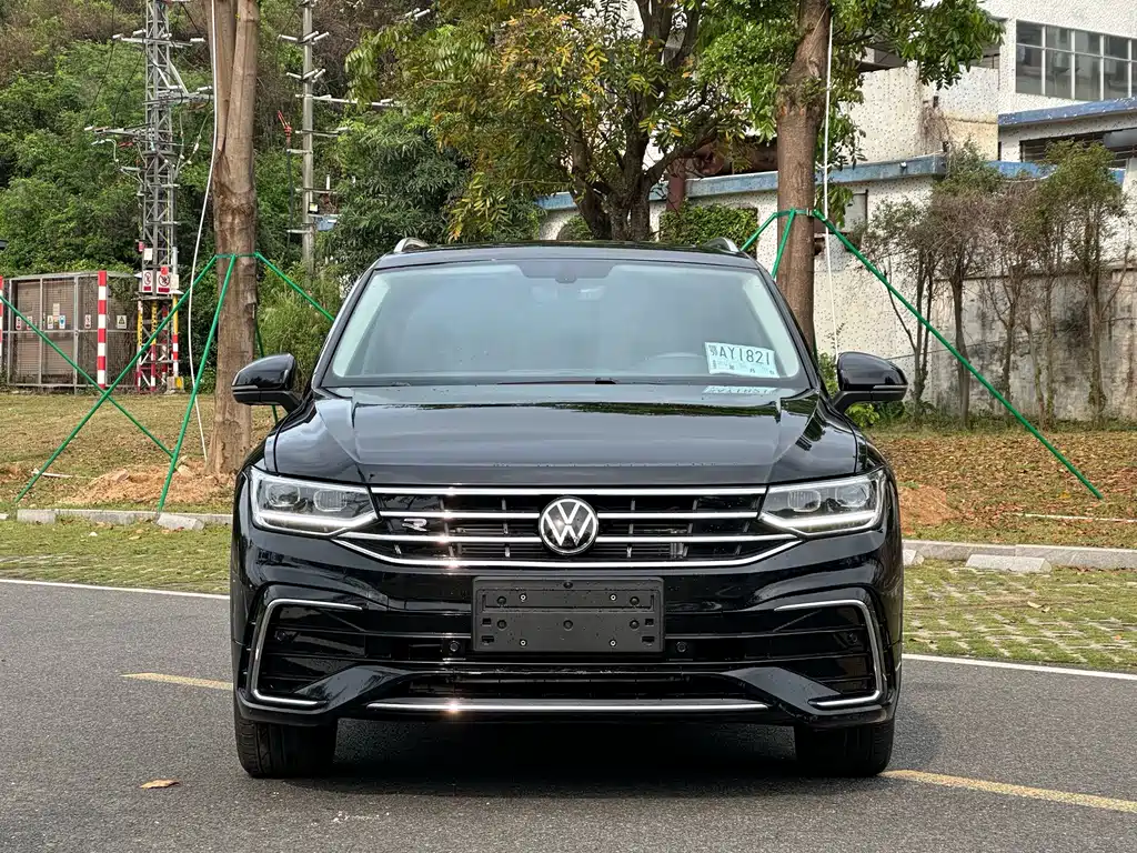 Volkswagen Tiguan L 2024
